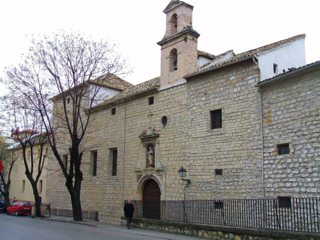 Monasterio de Santa Teresa de Jesús. Foto por Zarateman. Wikimedia Commons.