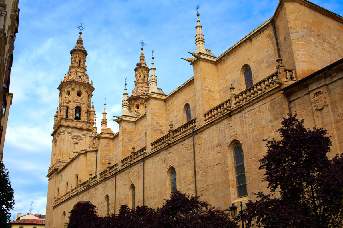 Concatedral de Santa María de la redonda en Logroño. Foto por Depositphotos.