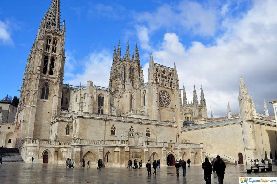 ▷ VIAJAR A ESPAÑA » La Guía Definitiva. Turismo y Viajes Catedral de Burgos
