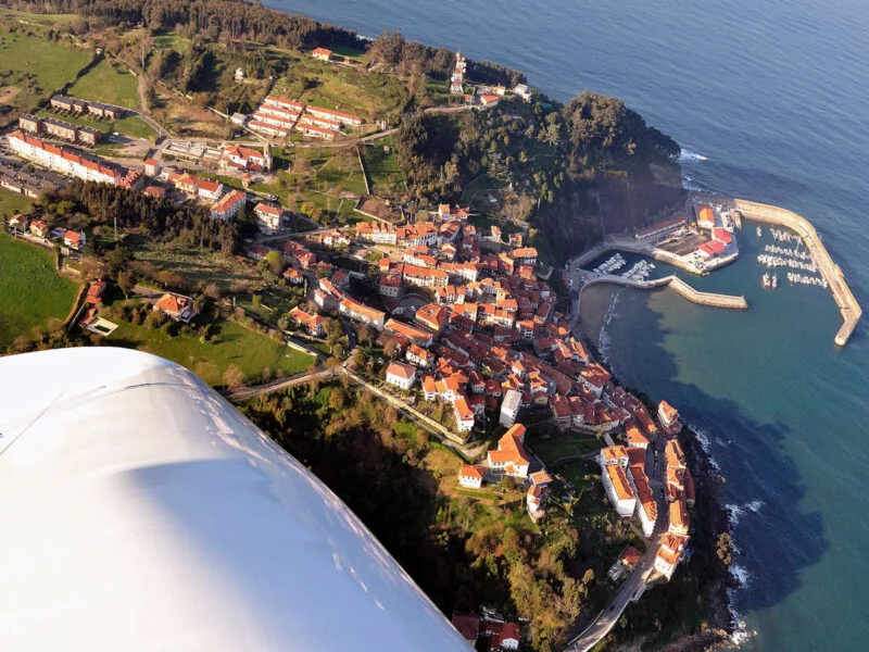 ▷ LOS 12 PUEBLOS MÁS BONITOS DE ASTURIAS + MAPA Lastres pueblo de Asturias