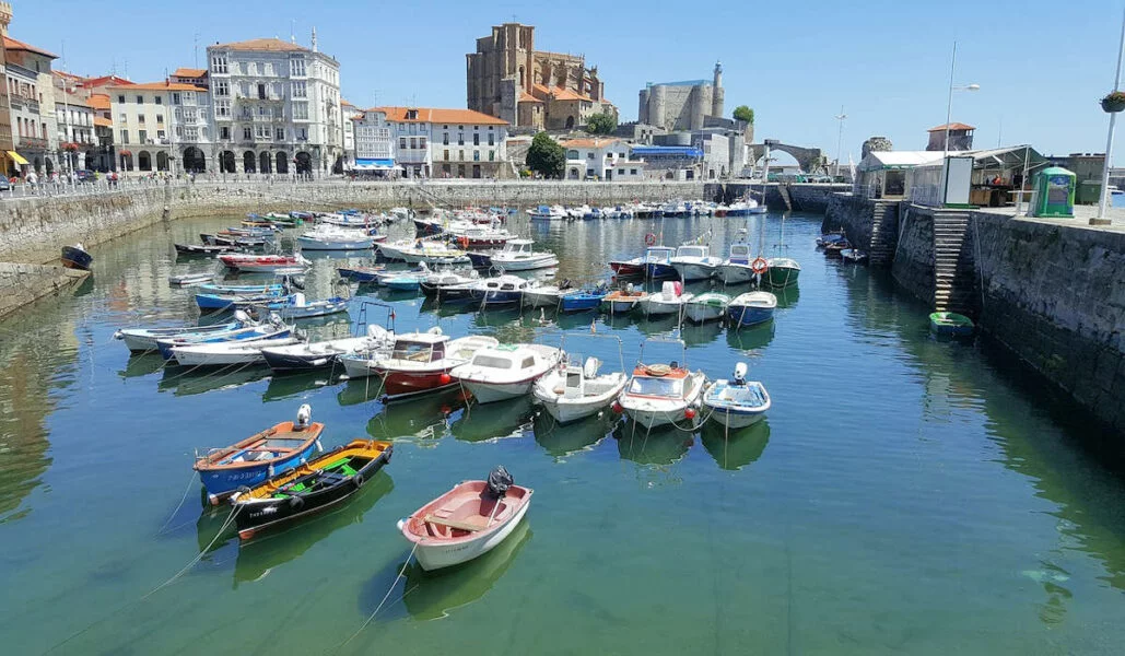 ▷ LOS 11 PUEBLOS MÁS BONITOS DE CANTABRIA + MAPA PUEBLOS DE CANTABRIA-Castro Urdiales