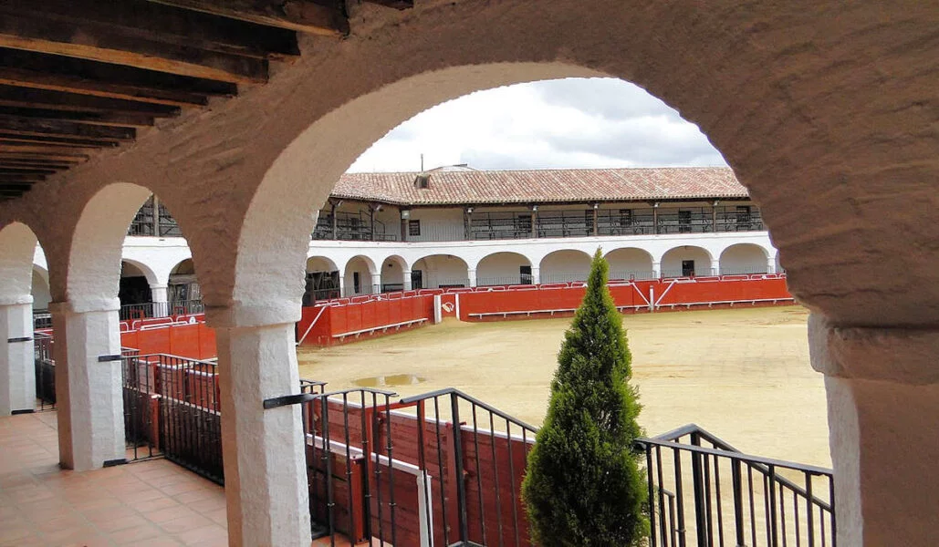 ▷ LOS 10 PUEBLOS MÁS BONITOS DE CIUDAD REAL + MAPA PUEBLOS DE CIUDAD REAL-Almadén