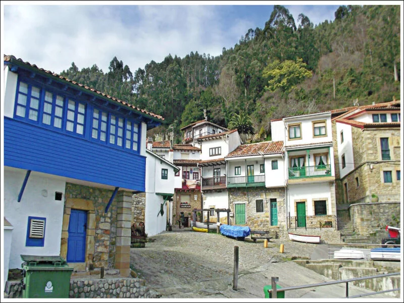 ▷ LOS 12 PUEBLOS MÁS BONITOS DE ASTURIAS + MAPA Tazones Pueblo de Asturias