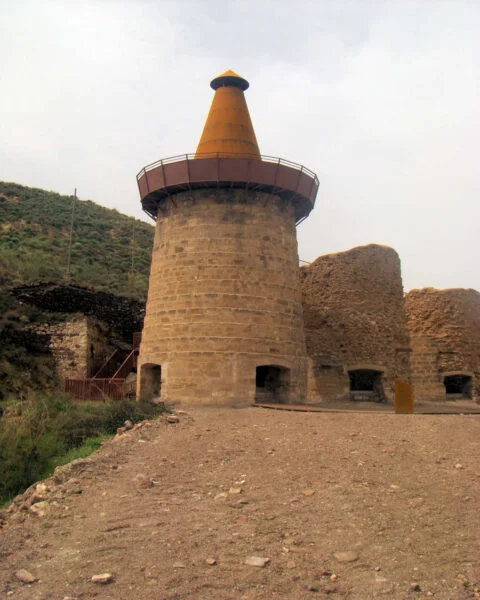 ▷ LUCAINENA DE LAS TORRES » Qué Ver y Hacer en tu visita Hornos de calcinación en lucainena de las Torres