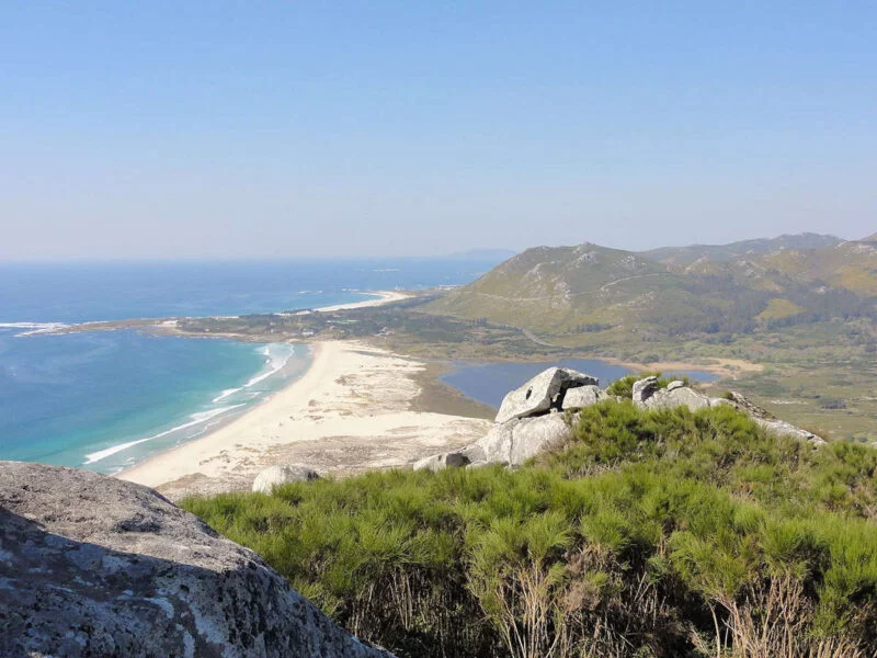 ▷ MUROS » Descubre qué Ver y Hacer, recorre sus atractivos Laguna de Louro en Muros