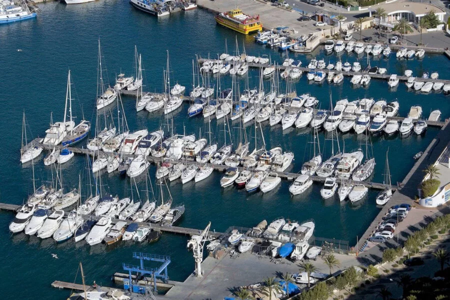 ▷ CALPE » Qué ver y hacer. Escapada imprescindible Puerto de Calpe