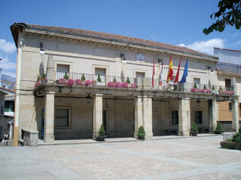▷ ARENAS DE SAN PEDRO » Descubre qué Ver y Hacer Ayuntamiento de Arenas de San Pedro