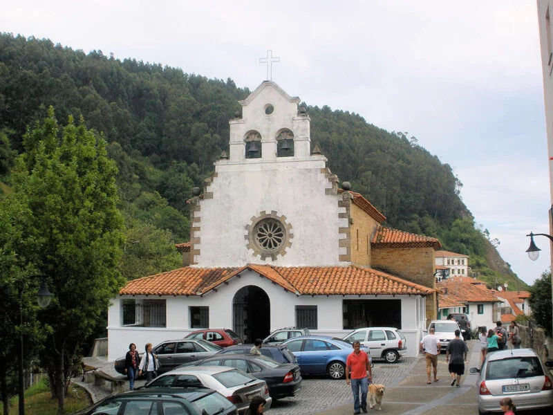 ▷ TAZONES » Qué ver y hacer, un atractivo rincón costero Iglesia Parroquial de San Miguel de Tazones