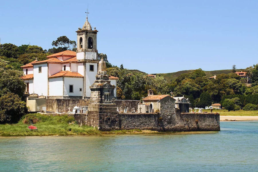 ▷ LLANES » Descubre qué ver y hacer, trayecto de película Niembro en Llanes