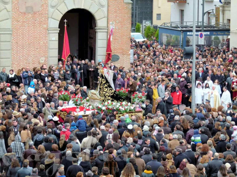 ▷ ARÉVALO » Qué Ver y Hacer en este pueblo mudéjar Procesión en Arévalo
