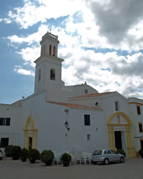 ▷ FERRERIES » Qué Ver y Hacer en este pueblo pintoresco Iglesia de Sant Bartomeu