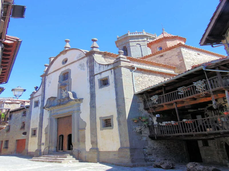 ▷ RUPIT I PRUIT » Qué ver y Hacer en este deslumbrante lugar Iglesia de Sant Miquel Arcángel