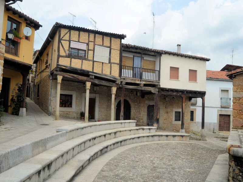 ▷ CUACOS DE YUSTE » Qué ver y Hacer en este bello enclave Plaza Mayor de Cuacos de Yuste