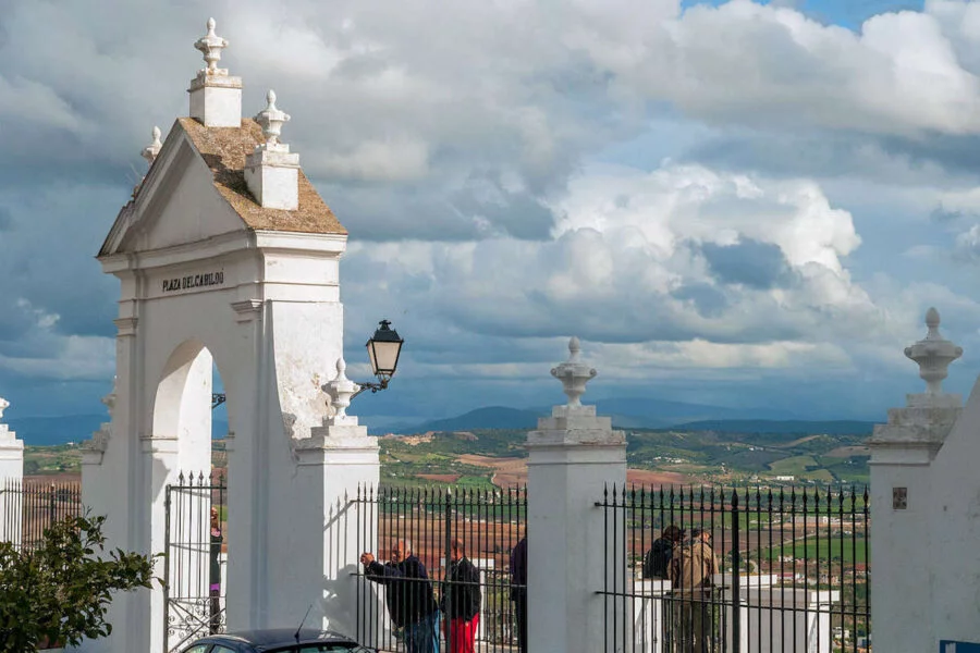 ▷ ARCOS DE LA FRONTERA » Qué ver y hacer en este pueblo Plaza del Cabildó