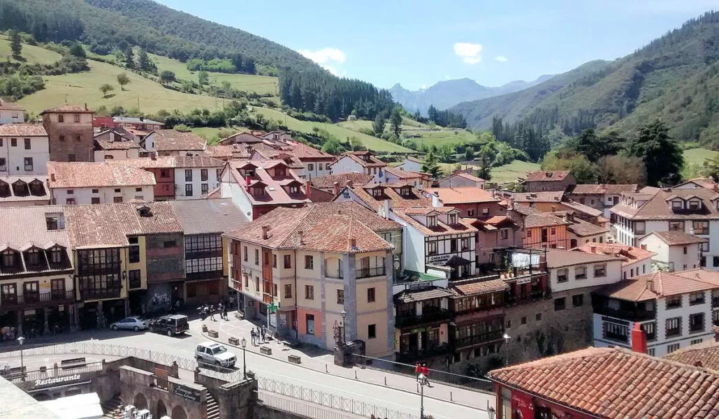 ▷ POTES » Descubre qué ver y hacer en esta villa de puentes Visita Potes en Cantabria