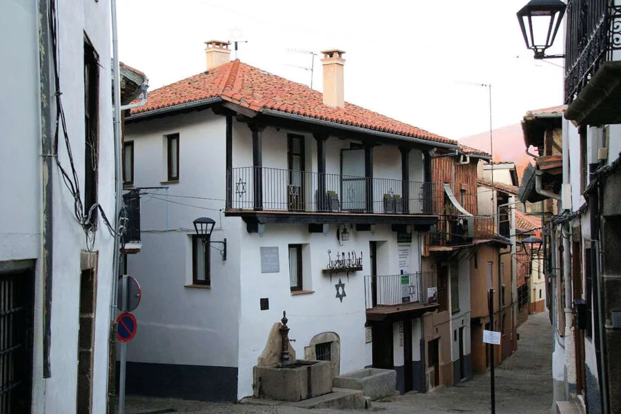 ▷ HERVÁS » Qué ver y hacer en este pequeño y amable pueblo Visitar Hervás en Cáceres