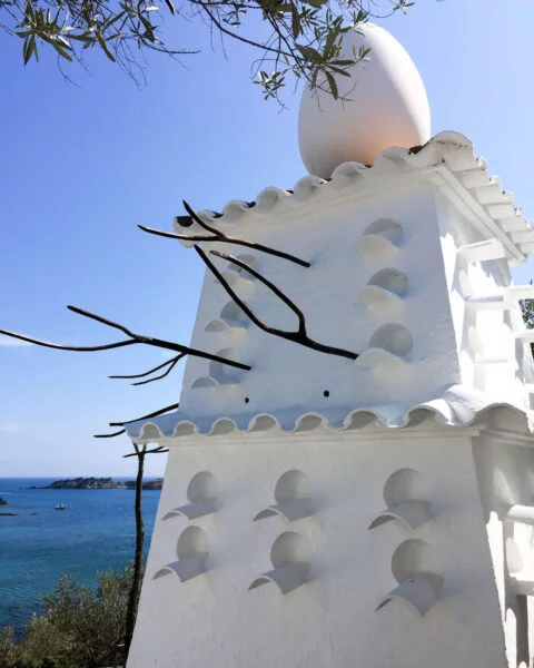 ▷ CADAQUÉS » Qué ver y Hacer en este pueblo costero Casa Museo Salvador Dalí