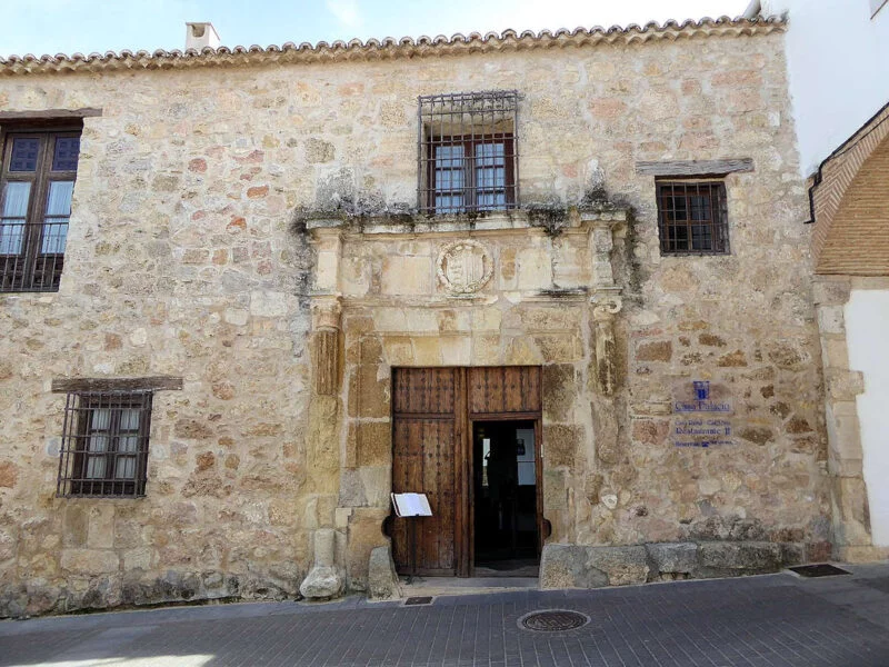 ▷ UCLÉS » Qué Ver y Hacer en este monumental pueblo Casa Palacio