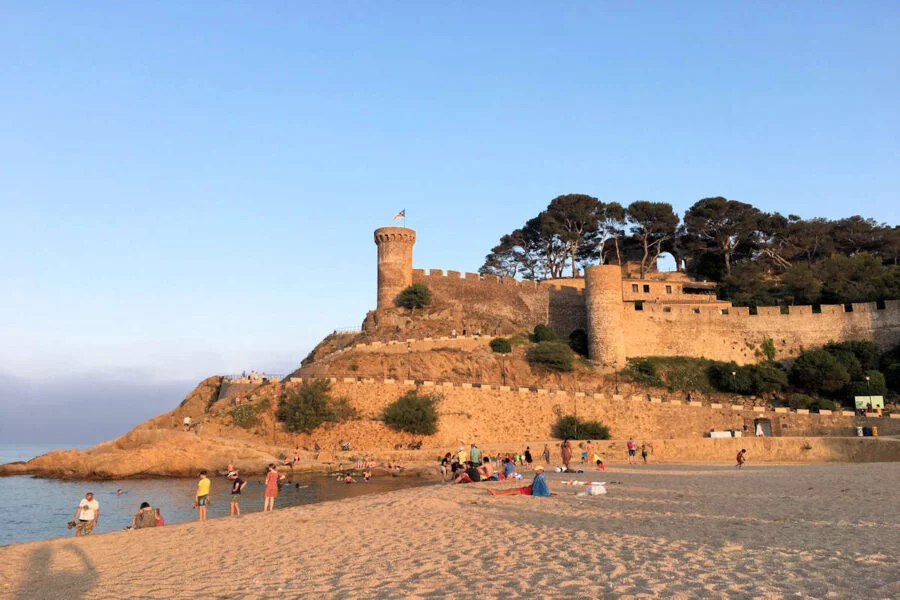 ▷ TOSSA DE MAR » Qué ver y hacer en esta villa amurallada Castillo de Tossa de Mar