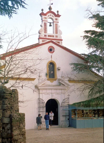 ▷ ALÁJAR » Descubre qué ver y hacer en la Sierra de Aracena Ermita Reina de los Ángeles
