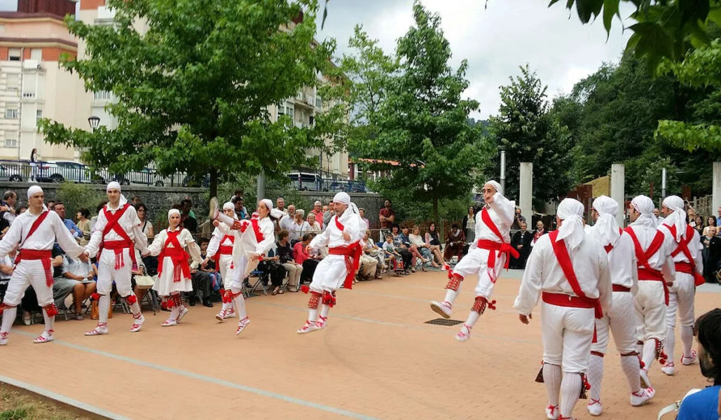 ▷ TOLOSA » Descubre qué ver y hacer en este bello pueblo Festividades en Tolosa