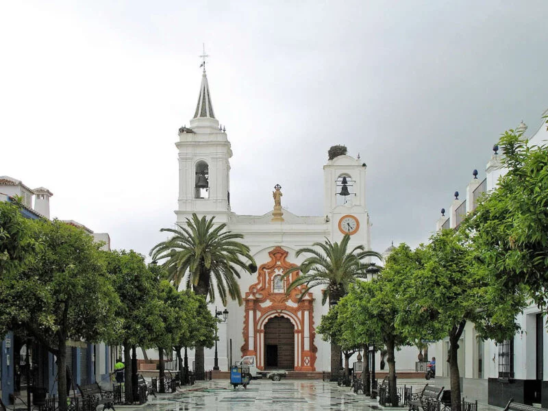 ▷ EL ROCÍO Y ALMONTE » Qué ver y hacer. Tierra andaluza Iglesia Nuestra Señora de la Asunción en Almonte