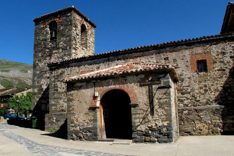 ▷ VALVERDE DE LOS ARROYOS » Qué ver y Hacer Iglesia de San Ildefonso en Valverde de los Arroyos