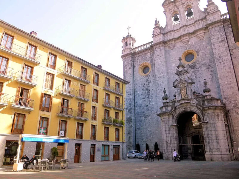 ▷ TOLOSA » Descubre qué ver y hacer en este bello pueblo Iglesia de Santa María en Tolosa