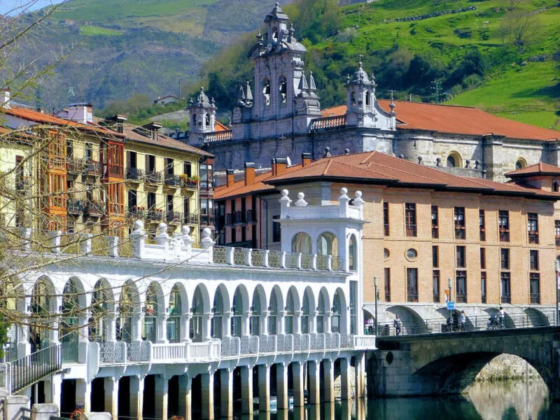 ▷ TOLOSA » Descubre qué ver y hacer en este bello pueblo Mercado del tinglado