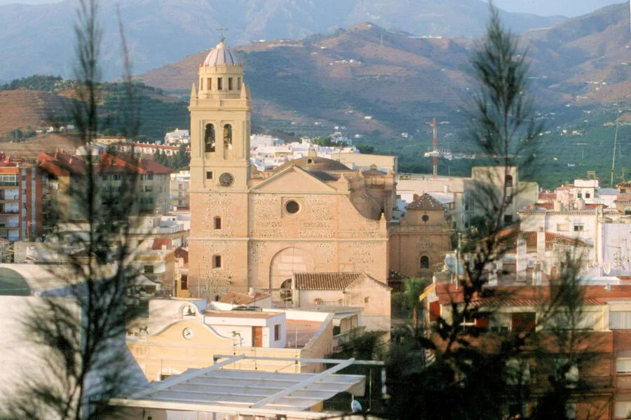 ▷ ALMUÑÉCAR » Qué ver y hacer en este pueblo paradisíaco Parroquia de la Encarnación de Almuñécar