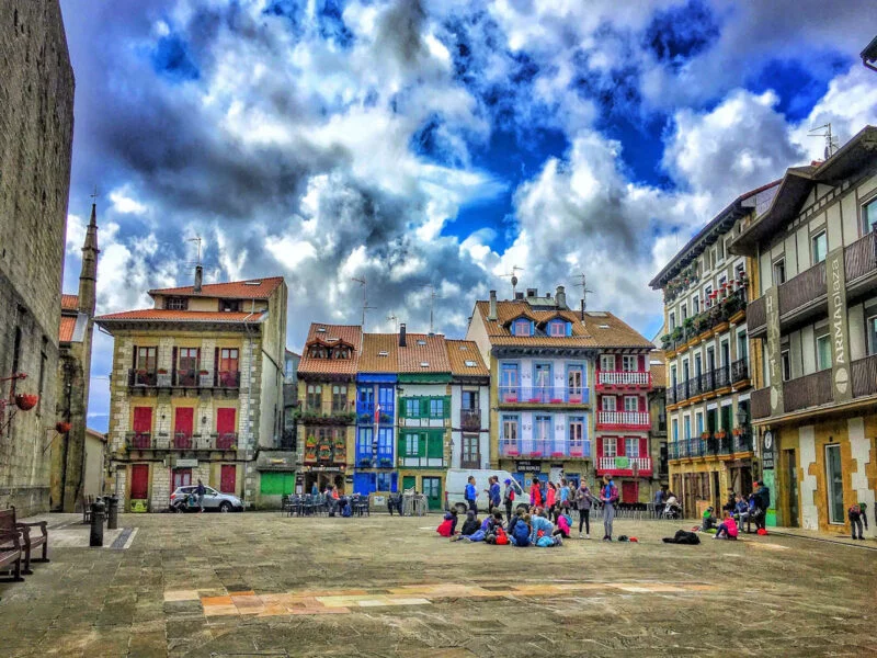 ▷ HONDARRIBIA » Qué ver y hacer en este pueblo costero Paseos por Hondarribia
