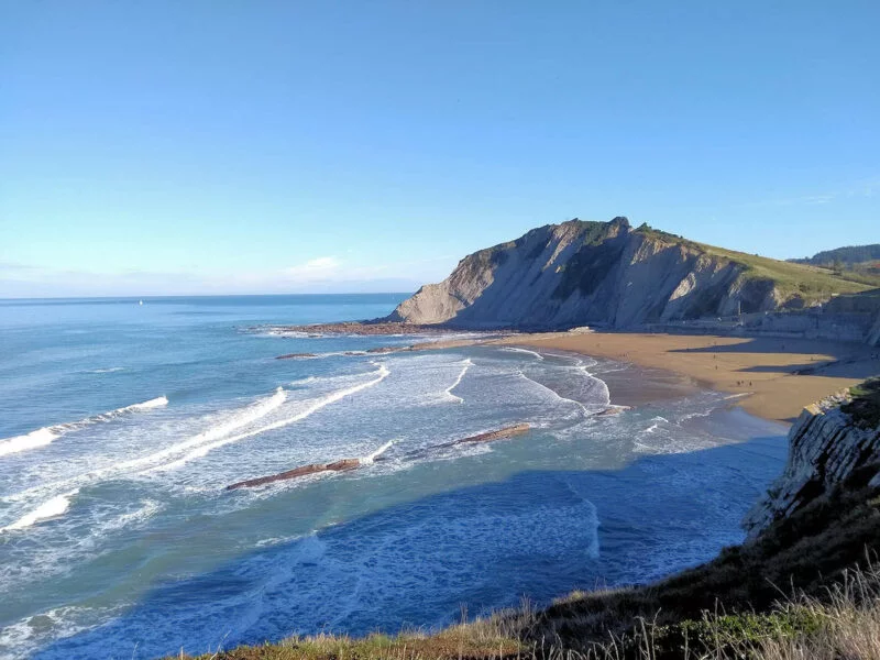 ▷ ZUMAIA » Qué ver y hacer en esta fascinante villa costera Playa de Zumaia