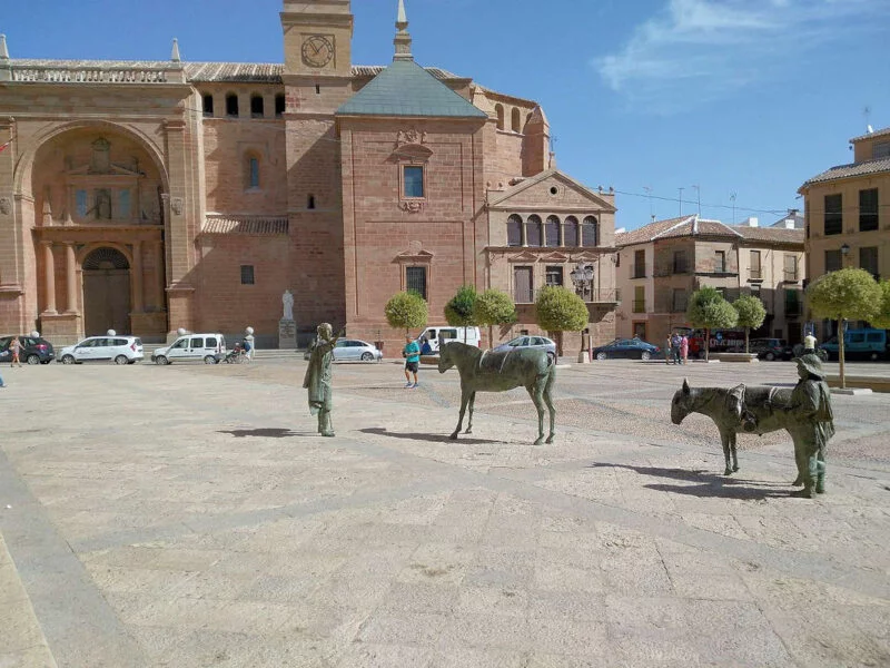 ▷ VILLANUEVA DE LOS INFANTES » Qué Ver y Qué Hacer Plaza Mayor de Villanueva de los Infantes