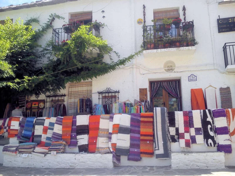 ▷ PAMPANEIRA » Qué ver y hacer en la comarca alpujarreña Talleres artesanales de Pampaneira