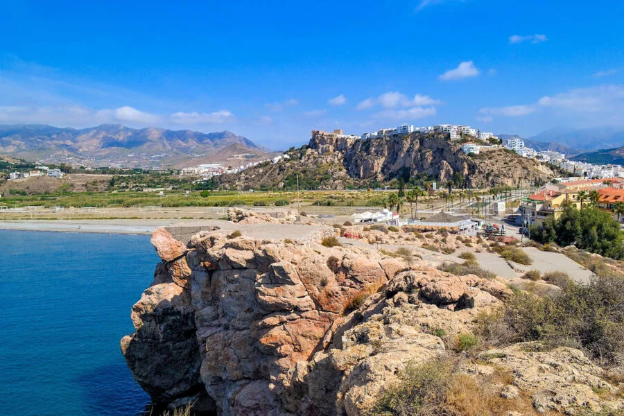 ▷ SALOBREÑA » Qué ver y hacer en este bello pueblo de costa Visita Salobreña en Granada