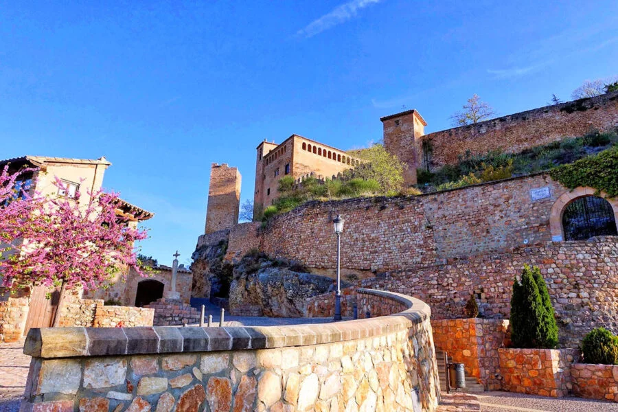 ▷ ALQUÉZAR » Qué ver y hacer en este destino imperdible Alquézar en Huesca