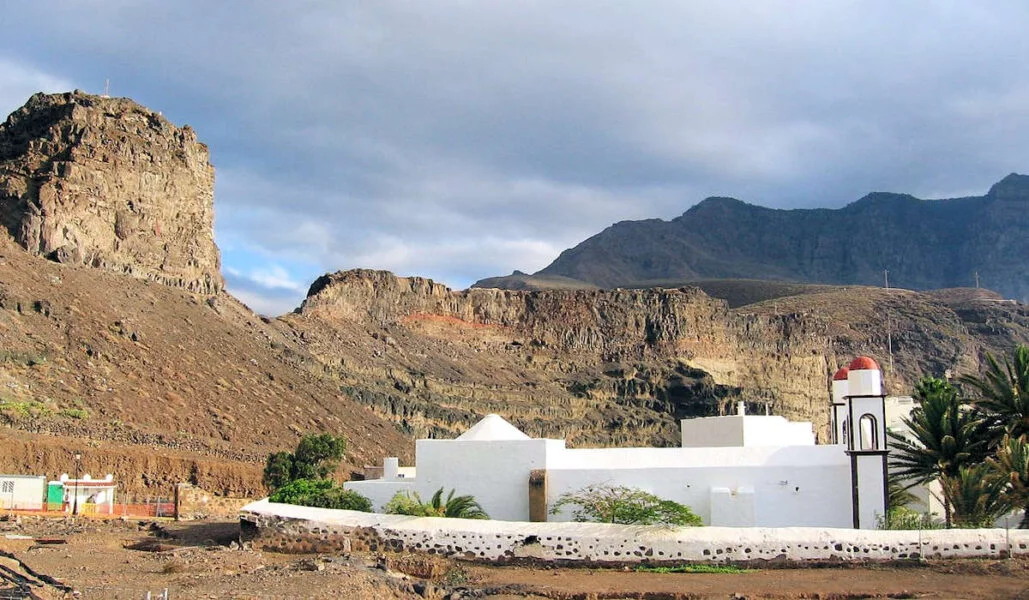 ▷ AGAETE » Qué ver y hacer en esta villa marinera canaria Ermita de las Nieves