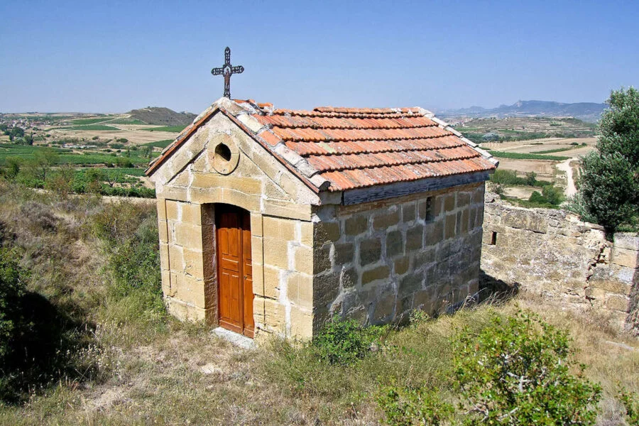 ▷ BRIONES » Qué ver y hacer en este pueblo medieval Ermita del Calvario de Briones