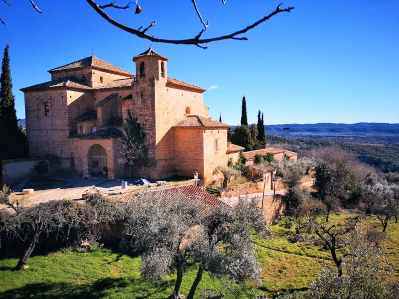 ▷ ALQUÉZAR » Qué ver y hacer en este destino imperdible Iglesia de San Miguel Arcángel