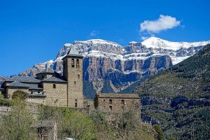 TORLA-Pueblo de Huesca