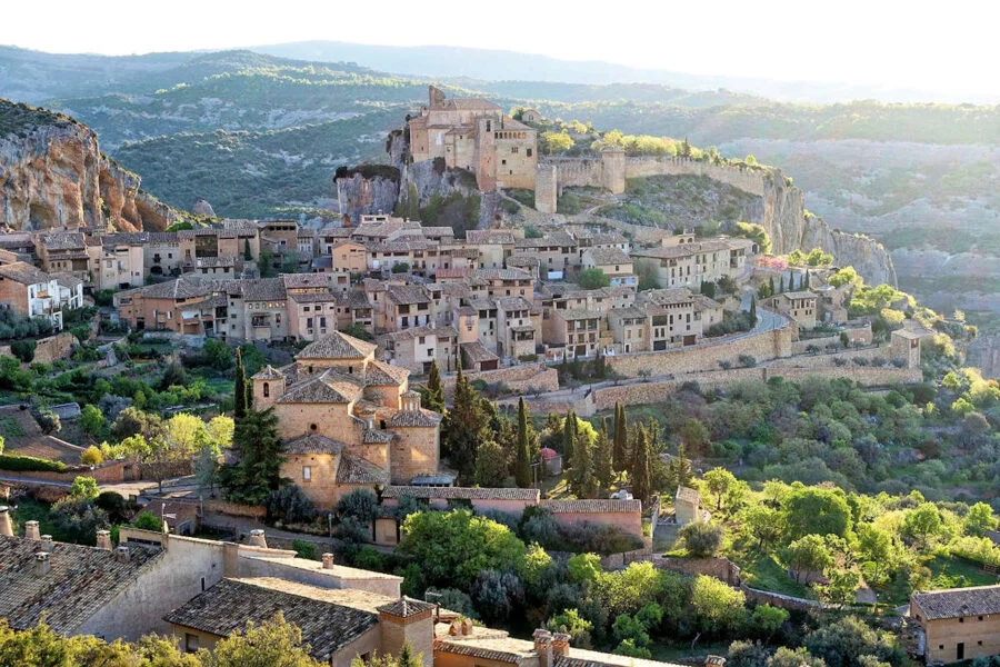 ▷ ALQUÉZAR » Qué ver y hacer en este destino imperdible Visitar Alquézar en Huesca