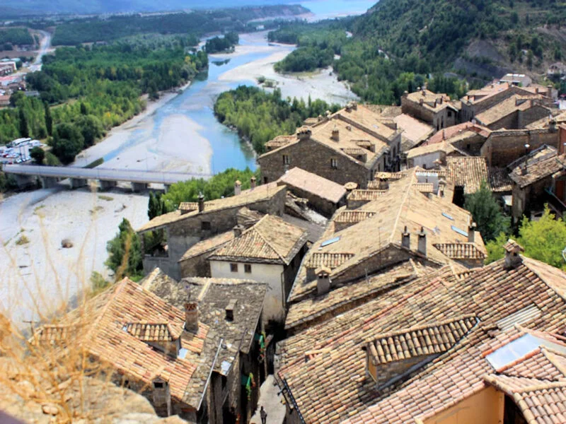 ▷ AÍNSA » Qué ver y hacer en esta preciosa villa oscense Vistas de Aínsa