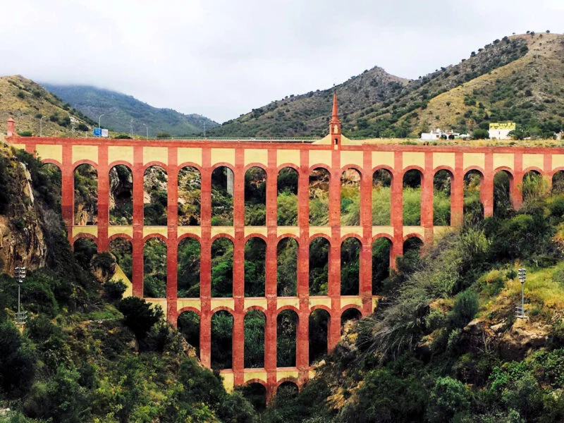 ▷ NERJA » Descubre qué ver y hacer en este pueblo costero Acueducto del Águila