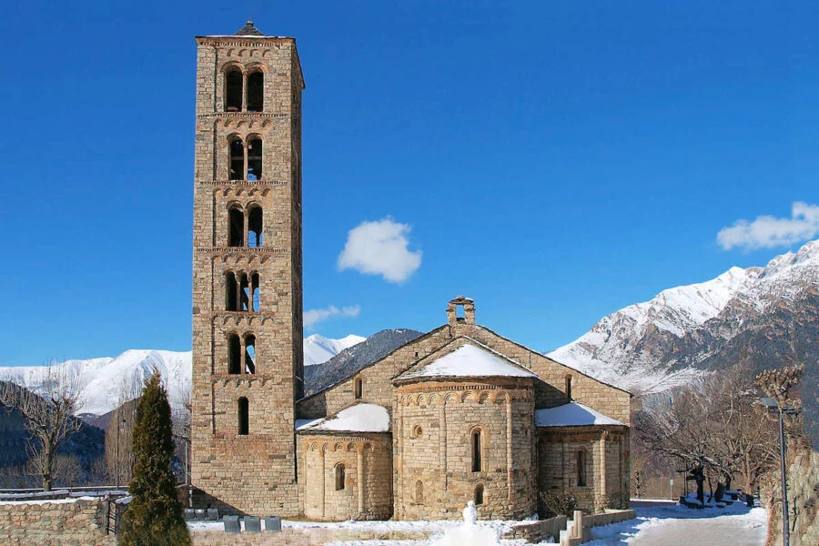 ▷ TAHULL » Qué ver y hacer en este poblado del Valle de Bohí Iglesia de Sant Climent de Taüll