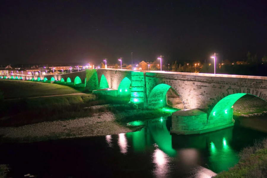 ▷ HOSPITAL DE ÓRBIGO » Qué ver y hacer. Pueblo medieval Puente del paso honroso