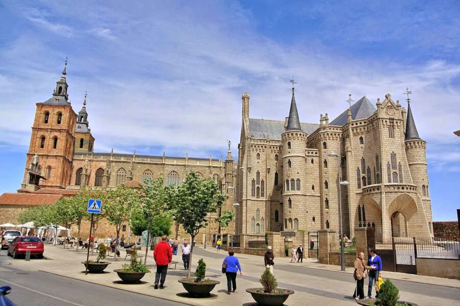 ▷ ASTORGA » Descubre Qué ver y Hacer. Guía Completa. Visitar Astorga en León