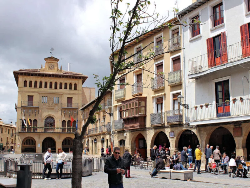 ▷ OLITE » Descubre qué ver y hacer en este pueblo medieval Ayuntamiento de Olite