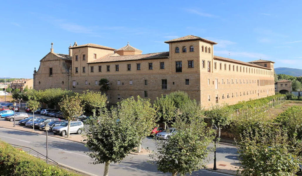 ▷ OLITE » Descubre qué ver y hacer en este pueblo medieval Convento de San Francisco en Olite