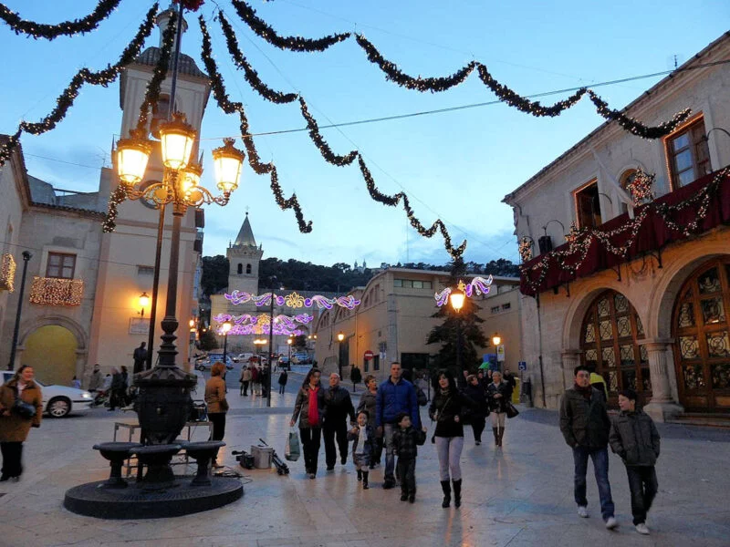 ▷ YECLA » Descubre qué ver y qué visitar en este pueblo Plaza Mayor de Yecla