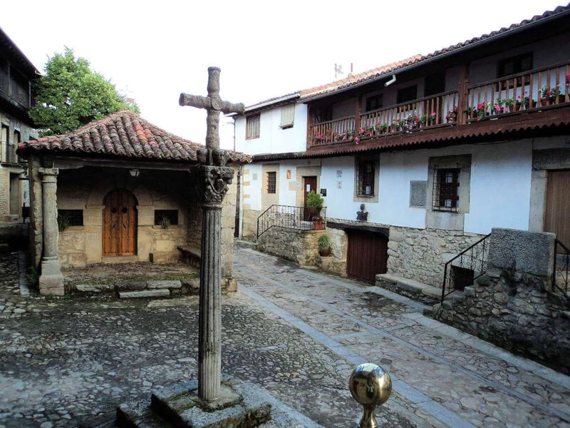 ▷ MOGARRAZ » Qué ver y hacer. Destino imprescindible Ermita del Humilladero en Mogarraz